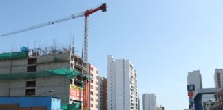 Vivienda y municipios coordinan acelerar licencias de construcción Construcción