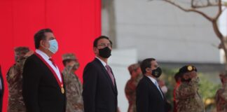 Vizcarra: “Las FF.AA. están al servicio del país” Vizcarra: “Las FF.AA. están al servicio del país”