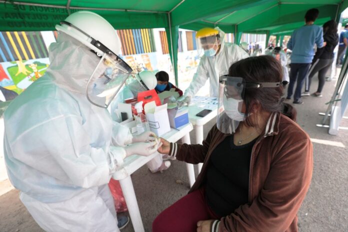 25% de la población tamizada en VMT da positivo a covid-19
