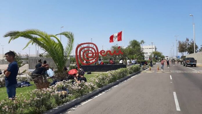 @Perú