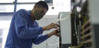 FAP repara 100 respiradores mecánicos para tratar coronavirus FAP repara 100 respiradores mecánicos para tratar coronavirus