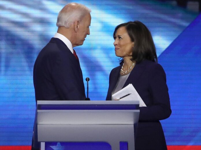 Kamala Harris vs Mike Pence