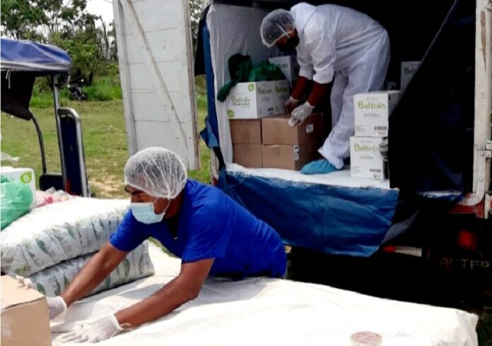 Entregan alimentos en 35 comunidades indígenas en Madre de Dios