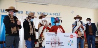 Entregan ayuda económica a población de Espinar