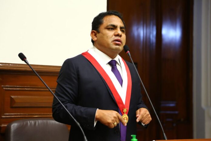 Aron Espinoza