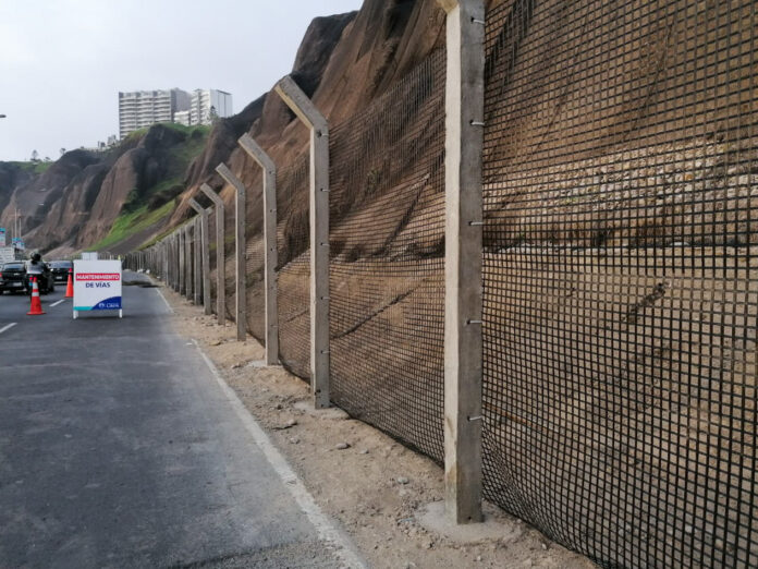 Geomallas en Costa Verde