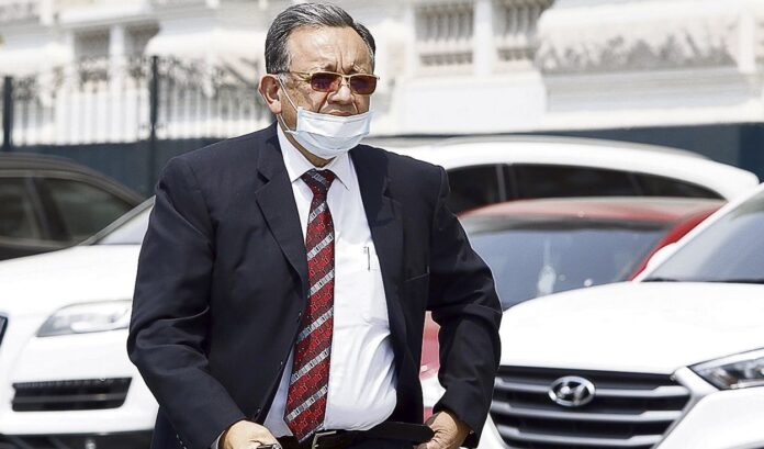 Edgar Alarcón Edgar Alarcón