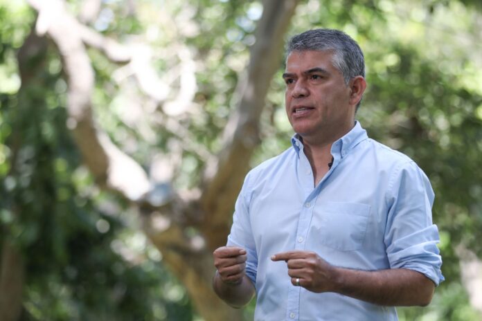 Julio Guzmán Julio Guzmán