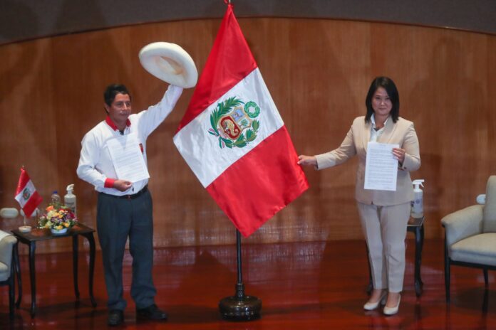 Keiko Fujimori y Pedro Castillo firmaron la Proclama Ciudadana