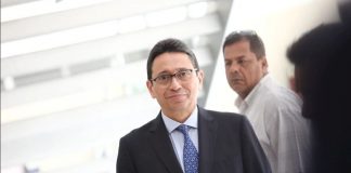 Doce meses más con impedimento de salida del país contra Abanto Humberto Abanto