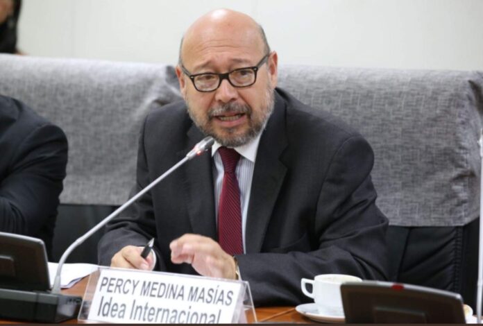 Jefe de Misión para el Perú de IDEA Internacional, Percy Medina Jefe de Misión para el Perú de IDEA Internacional, Percy Medina