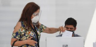 Segunda vuelta de elecciones paralizará vacunación ONPE