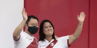 Kenji Fujimori y Keiko Fujimori