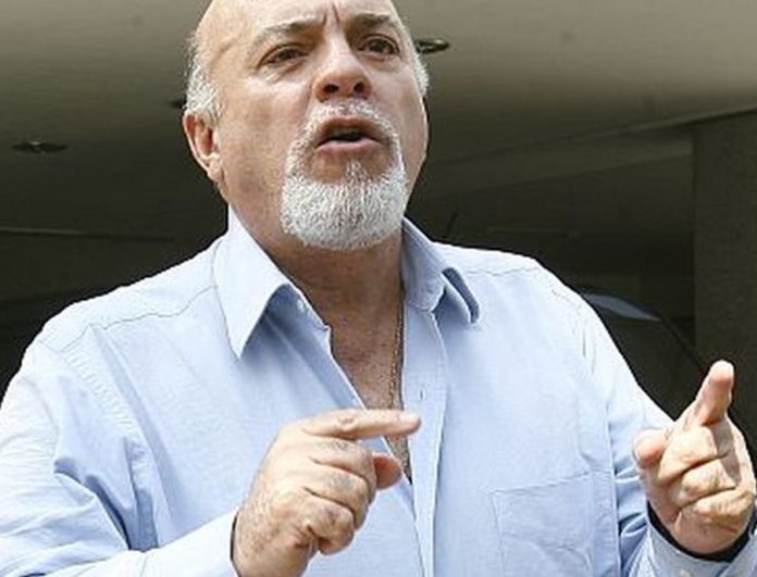 Rómulo León