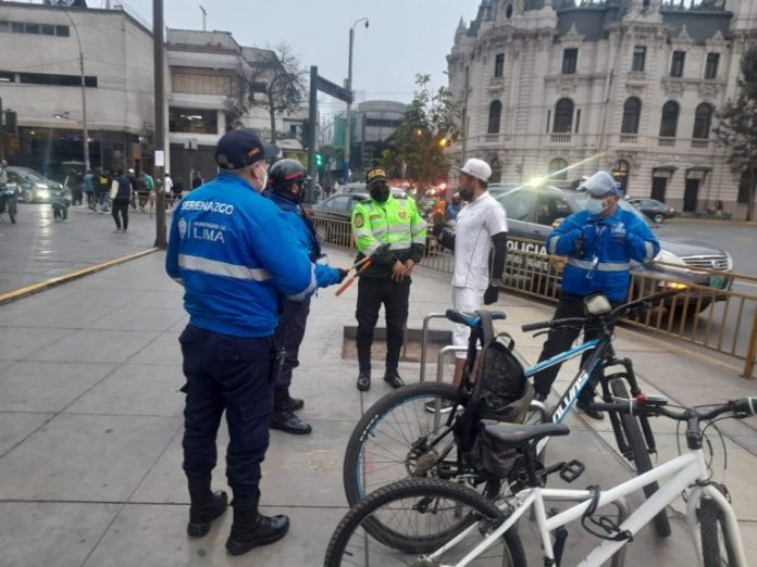 Pareja de ladrones fue intervenida por serenos