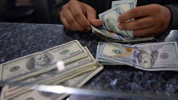 Dolares Dolares