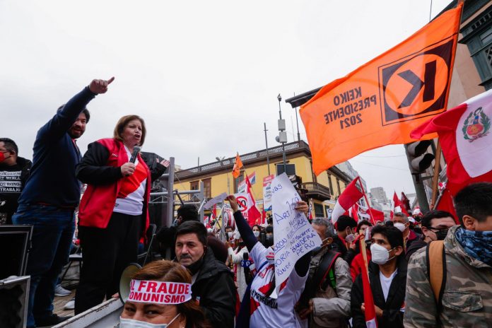 Lourdes Flores Nano