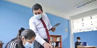 Mayor presupuesto para la educación básica y superior Educación