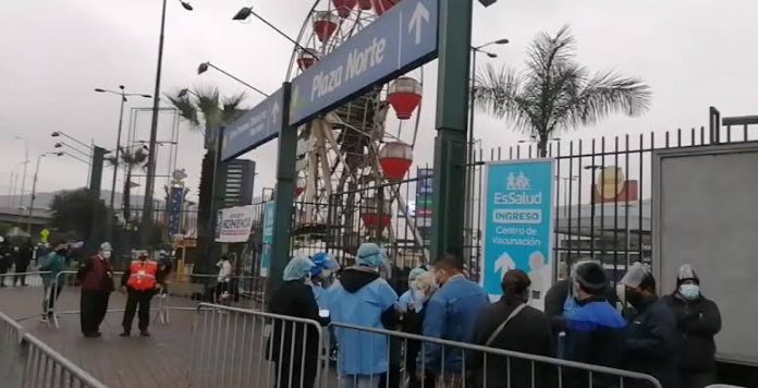 Vacunatorio situado en el Centro Comercial Plaza Norte