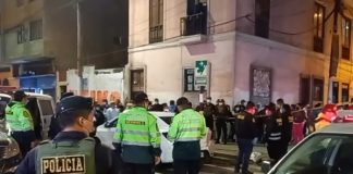 Acribillan a dos hombres en sus respectivos autos