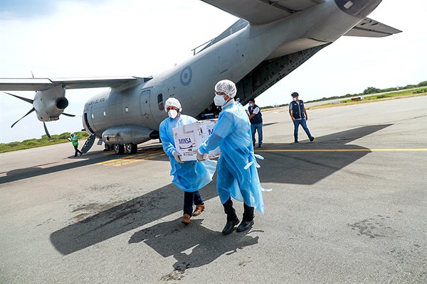 Distribuyen más de 830,000 vacunas a regiones Distribuyen más de 830,000 vacunas a regiones