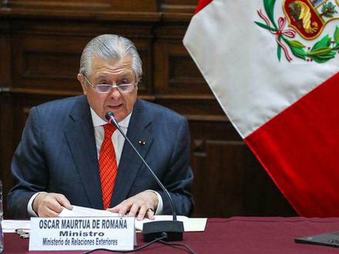 Óscar Maúrtua