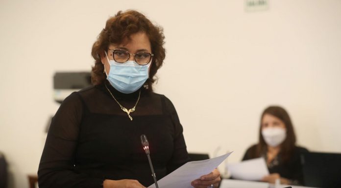 Silvia Monteza