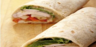 Sándwich de pollo y crema de garbanzos