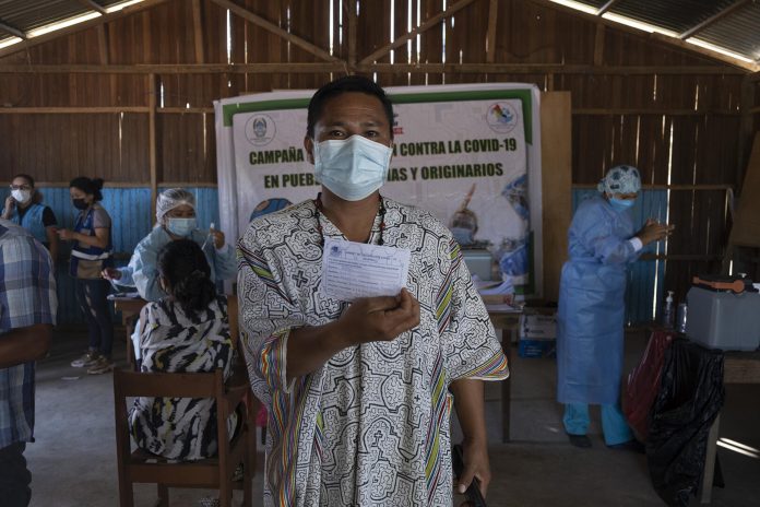 Vacunación en Pueblos Indígenas