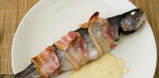 Trucha con tocino