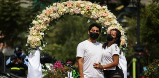 Celebran Día del Amor en ciclovía recreativa de la Av. Arequipa