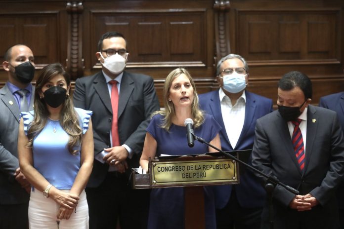 María del Carmen Alva María del Carmen Alva