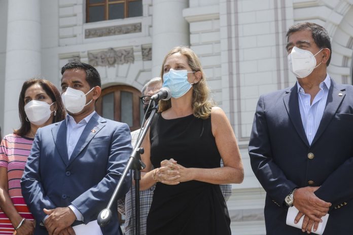 María del Carmen Alva