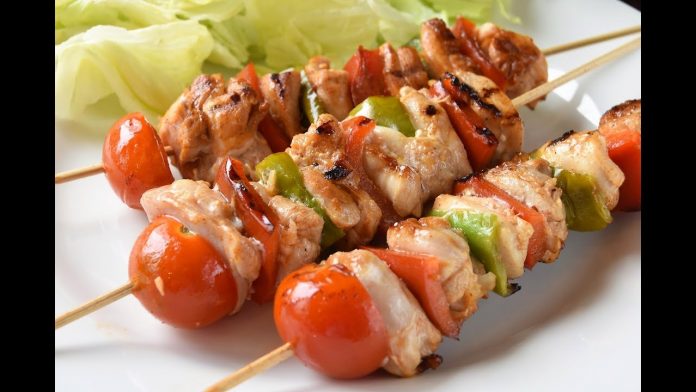 Brochetas de pollo