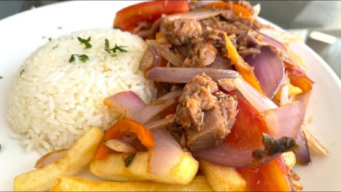 Saltado de Atún