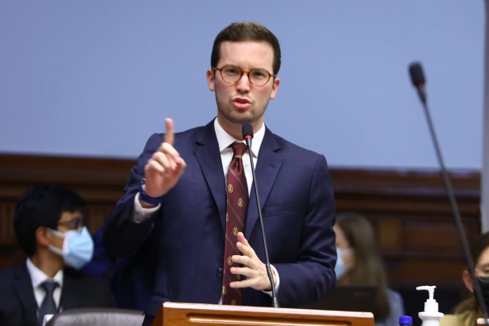 Alejandro Cavero Alva Alejandro Cavero Alva