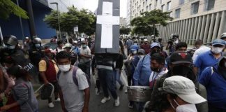 Pescadores protestaron en frontis de embajada de España