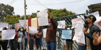 Postulantes protestan por anulación de examen de San Marcos Postulantes protestan por anulación de examen de San Marcos