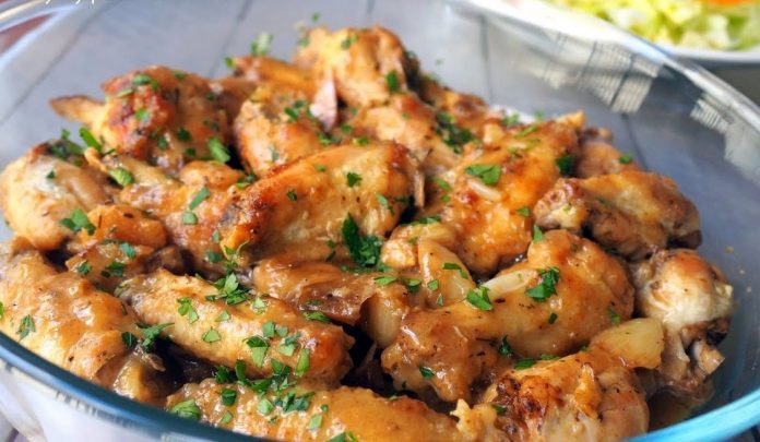 Alitas de pollo al ajillo
