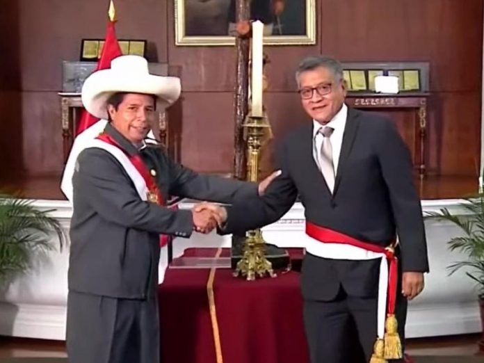 Pedro Castillo y Rosendo Serna