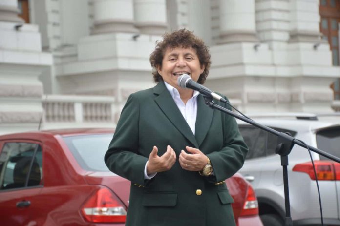 Crisis política actual todavía “no es un tema resuelto”