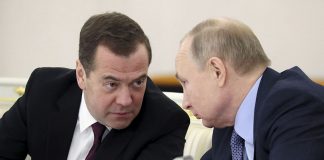 Dmitri Medvedev y Vladimir Putin