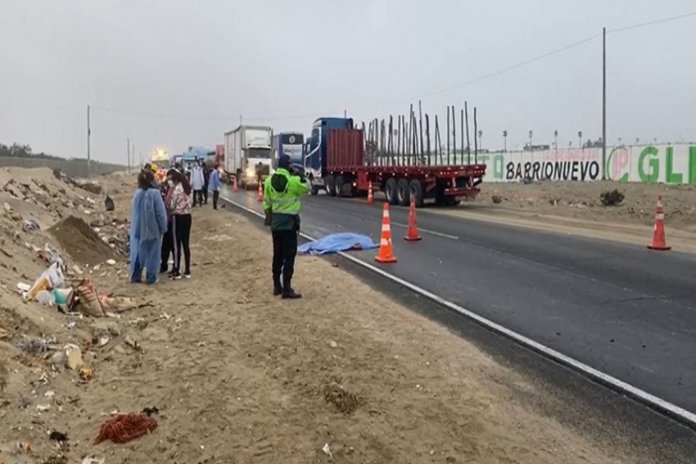 Policía y civil mueren atropellados en la Panamericana Norte