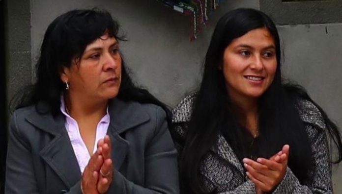 Lilia Paredes y Yenifer Paredes