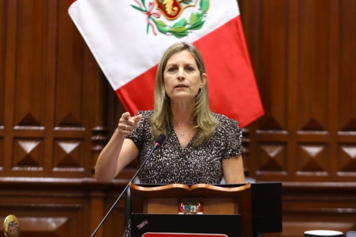 María del Carmen Alva María del Carmen Alva