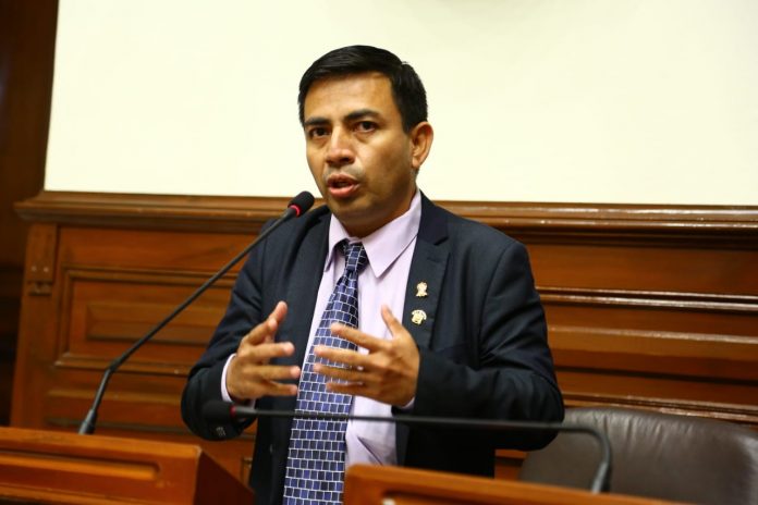 César Gonzales Tuanama