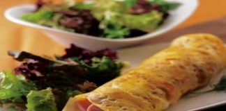 Tortilla con jamón y queso