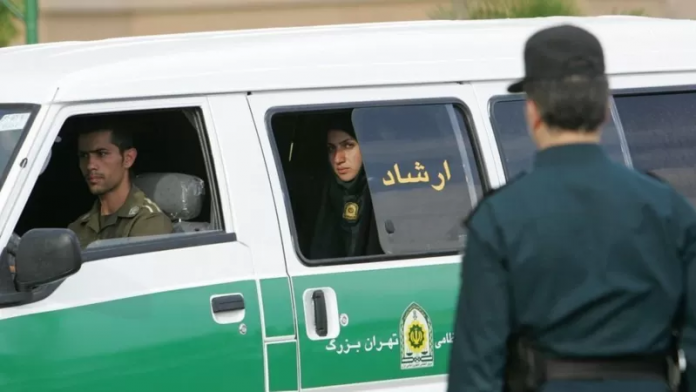 Policía de la moral iraní