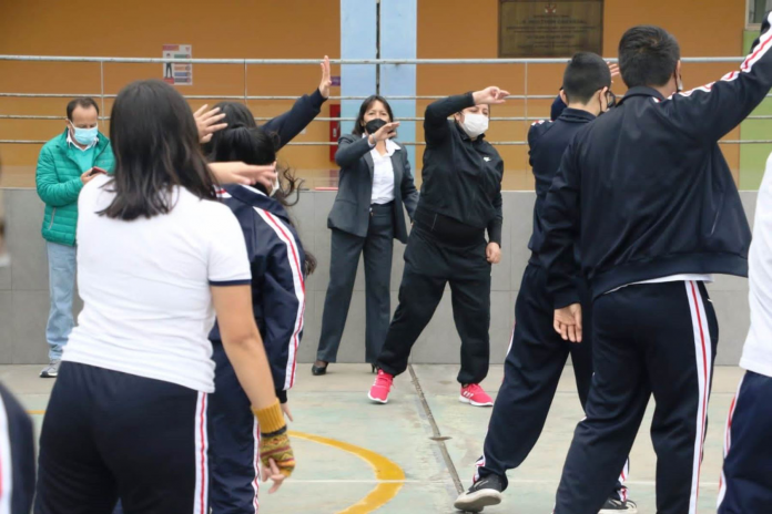 Colegios deberán realizar 10 minutos diarios de actividad física obligatoriamente