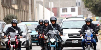 Motos